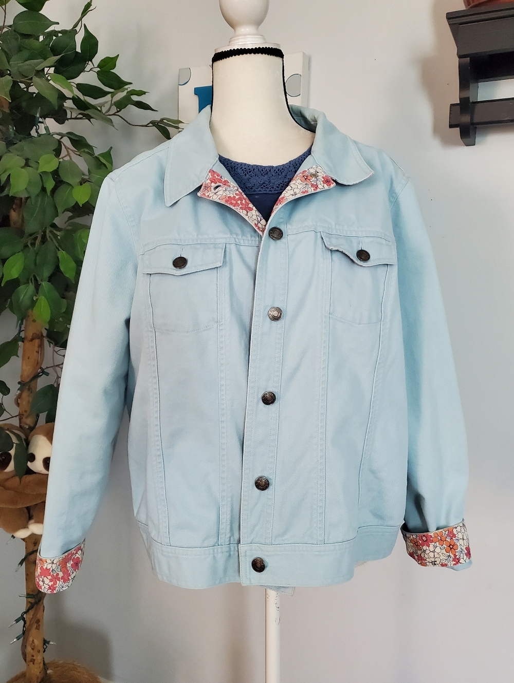 L.L. BEAN Vintage Floral Contrast Denim Trucker Jean Jacket XL